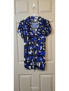 Lolli Blue Black White Abstract Print Short Sleeve shirt Size Large
